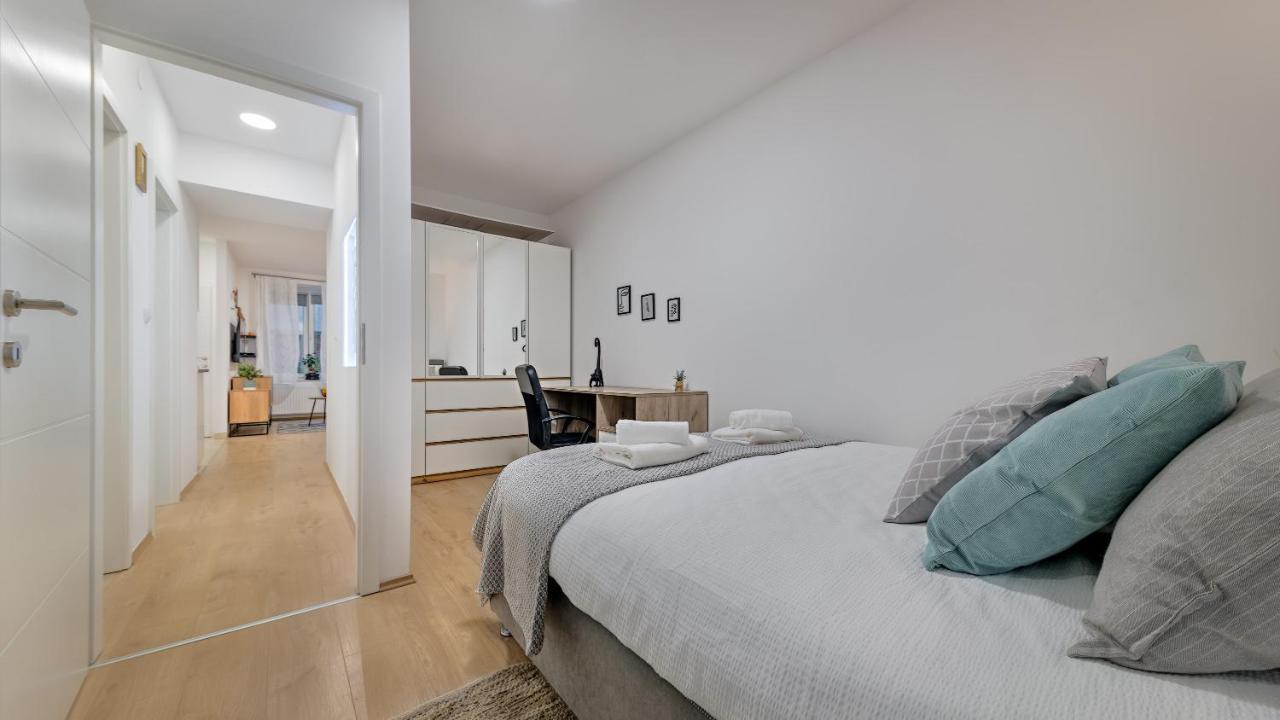 Brand New Apartment In City Center, Big Terrace Zagreb Exteriör bild